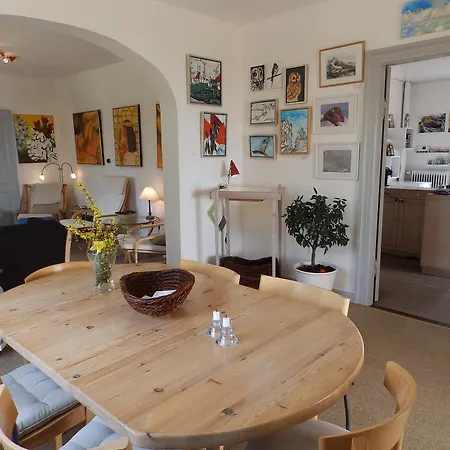 Bakkegaard Mons Klint Apartment