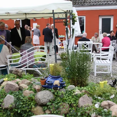 Bakkegaard Mons Klint Apartment